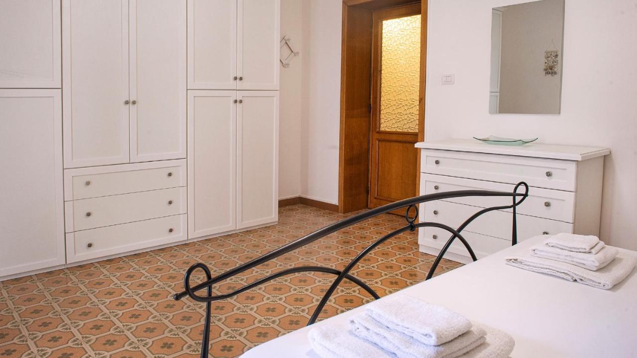 Paoli 89 Apartment Alghero Luaran gambar